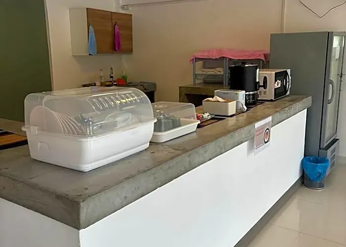 Ther Bangkoknoi Hotel *